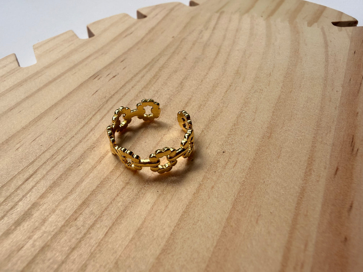 Isla Bloom Ring