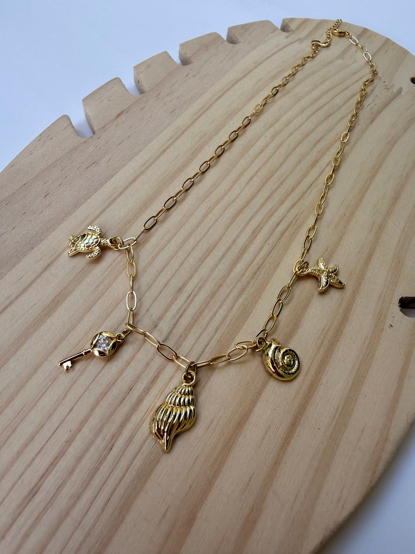 Isla Treasures Necklace