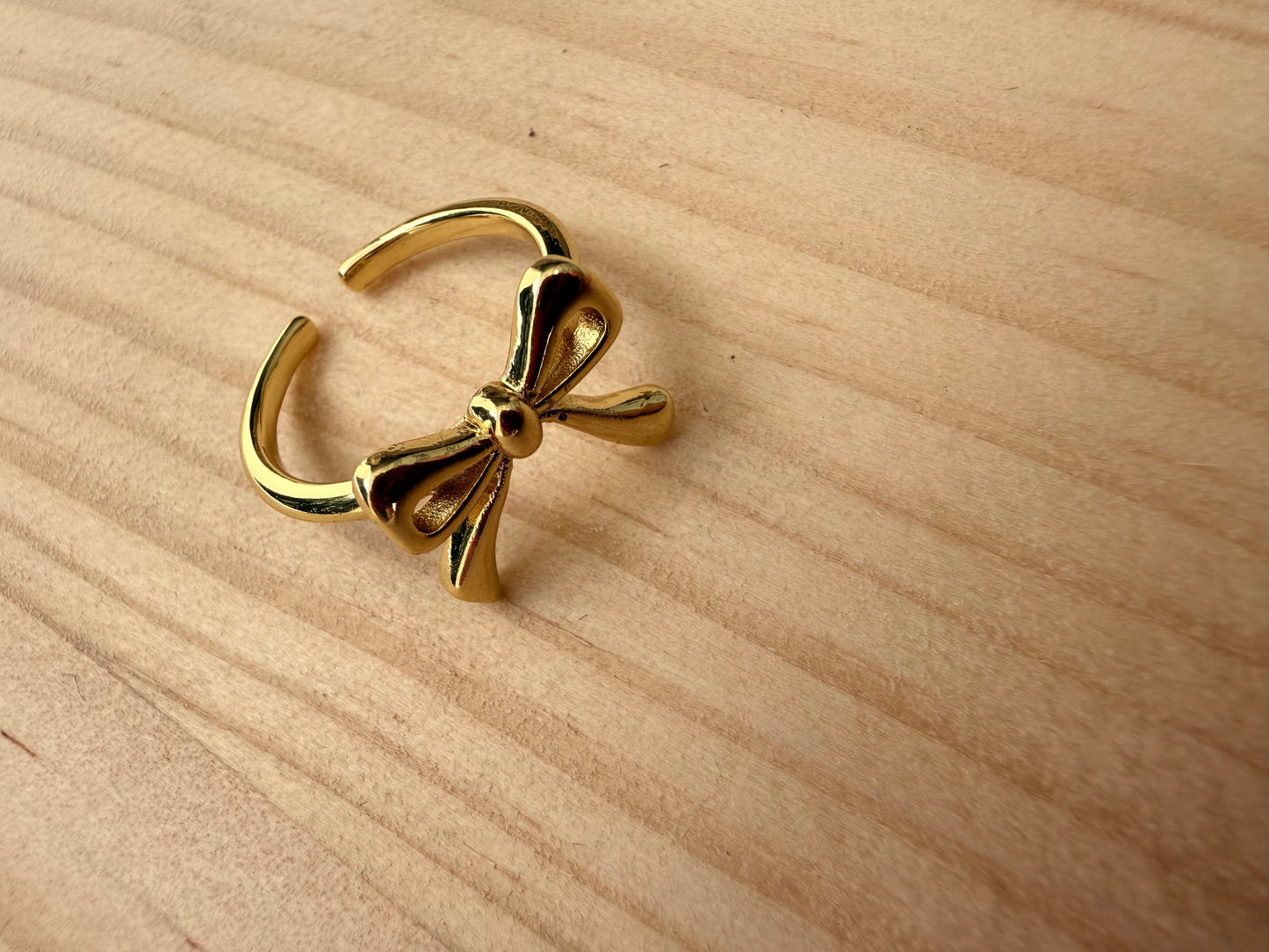 Amour Bow Ring
