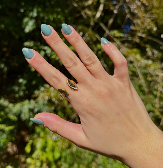 Solea Shell Ring