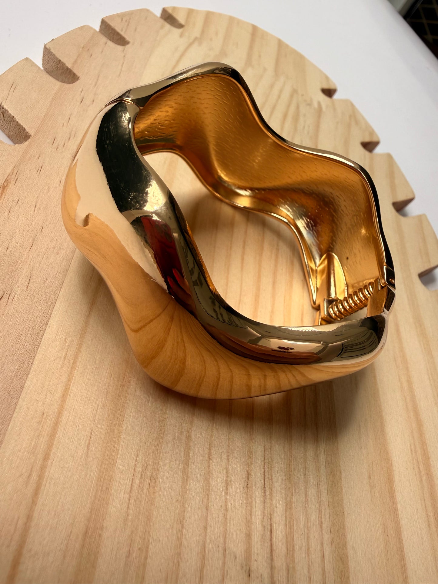 Molten Aura Cuff