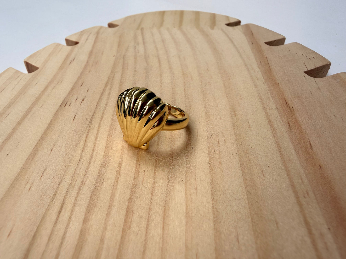 Isla Shell Ring