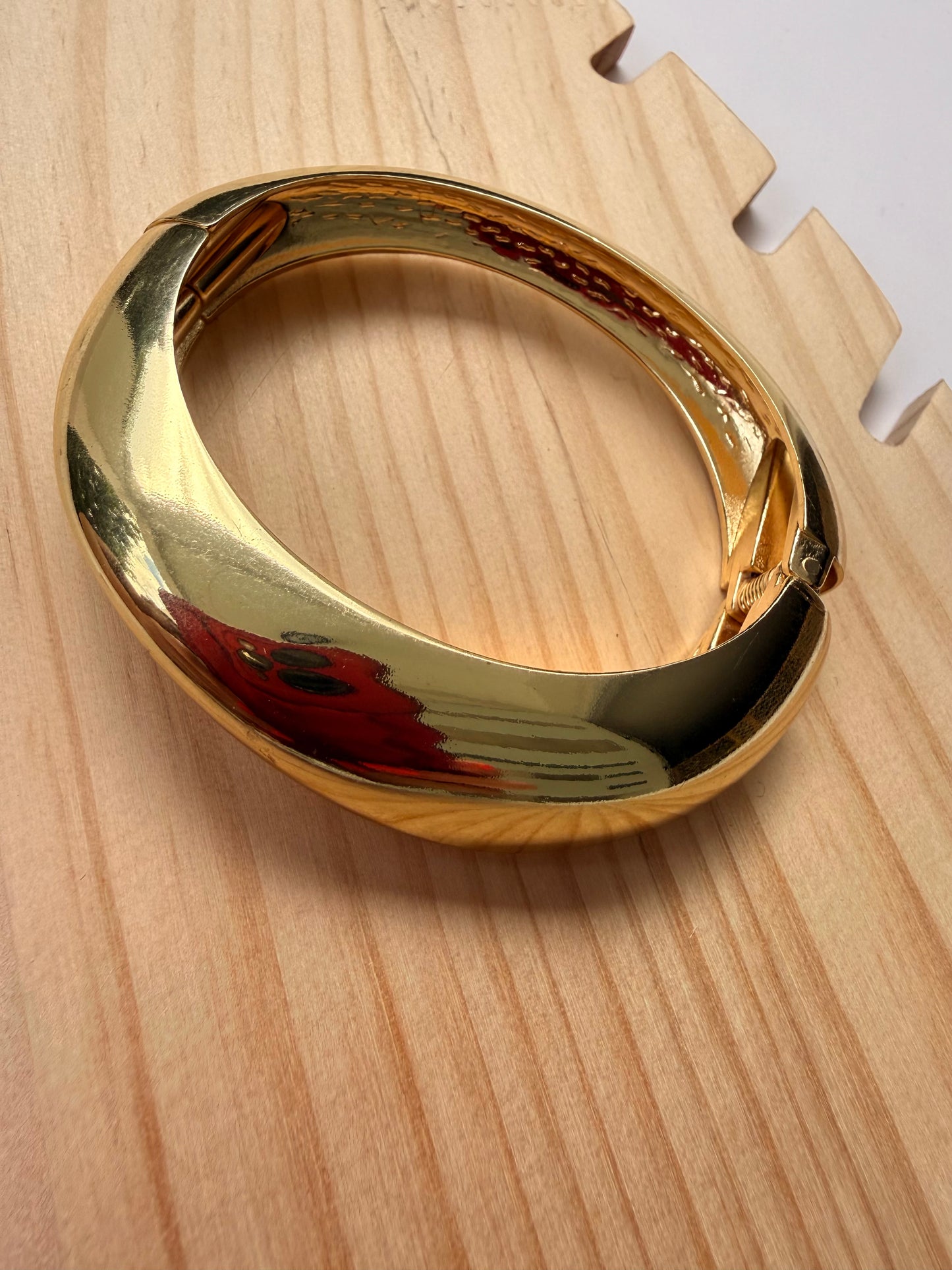 Aura Sculpt Cuff