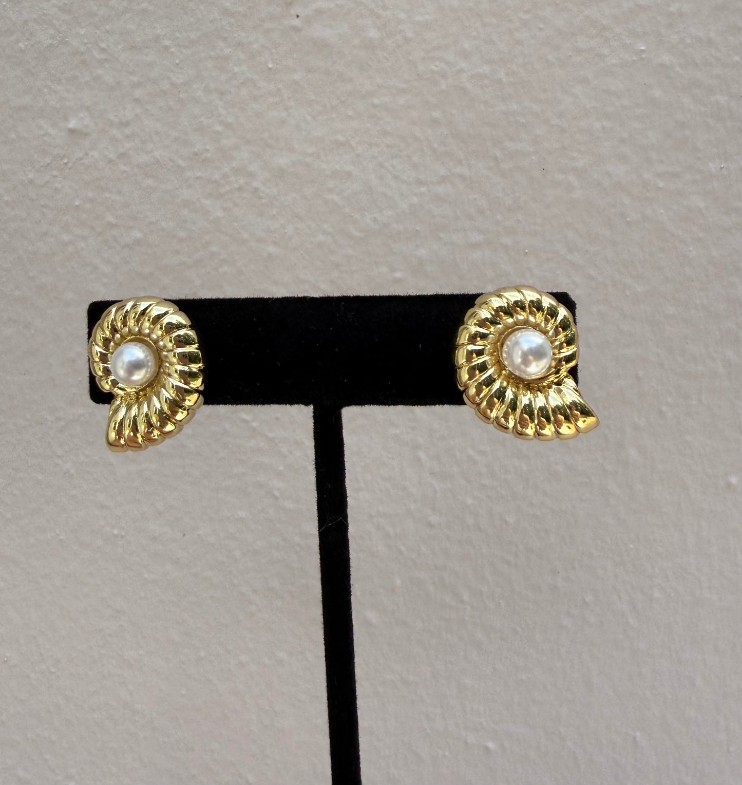 Solea Pearl Earrings