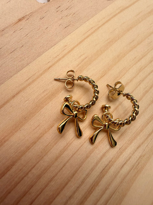 Amour Bow Hoops
