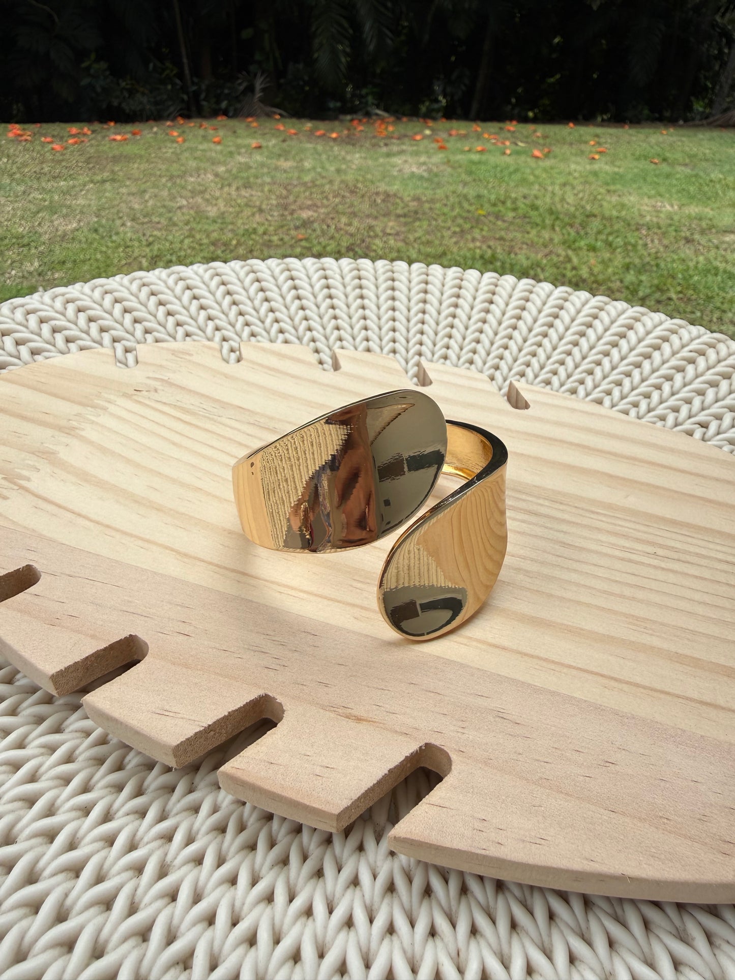 Muse Cuff