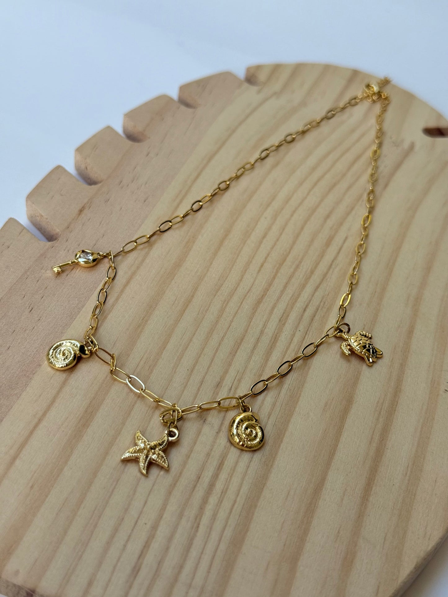 Isla Mini Treasures Necklace