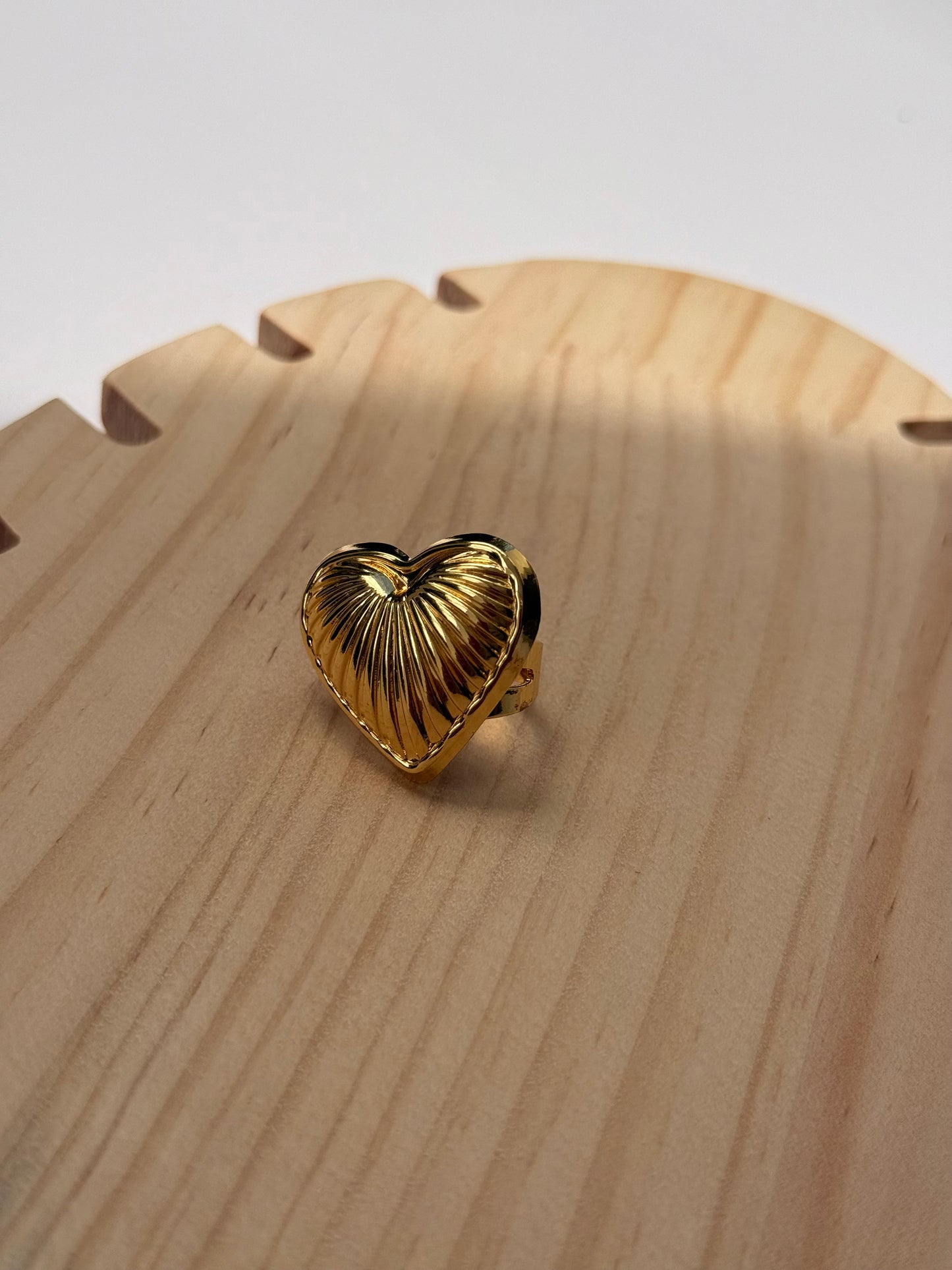 Amour Shell Heart Ring