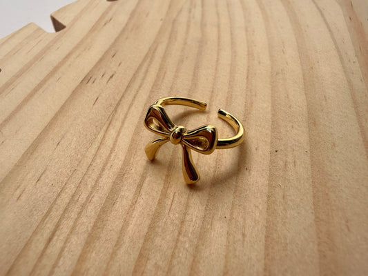 Amour Bow Ring