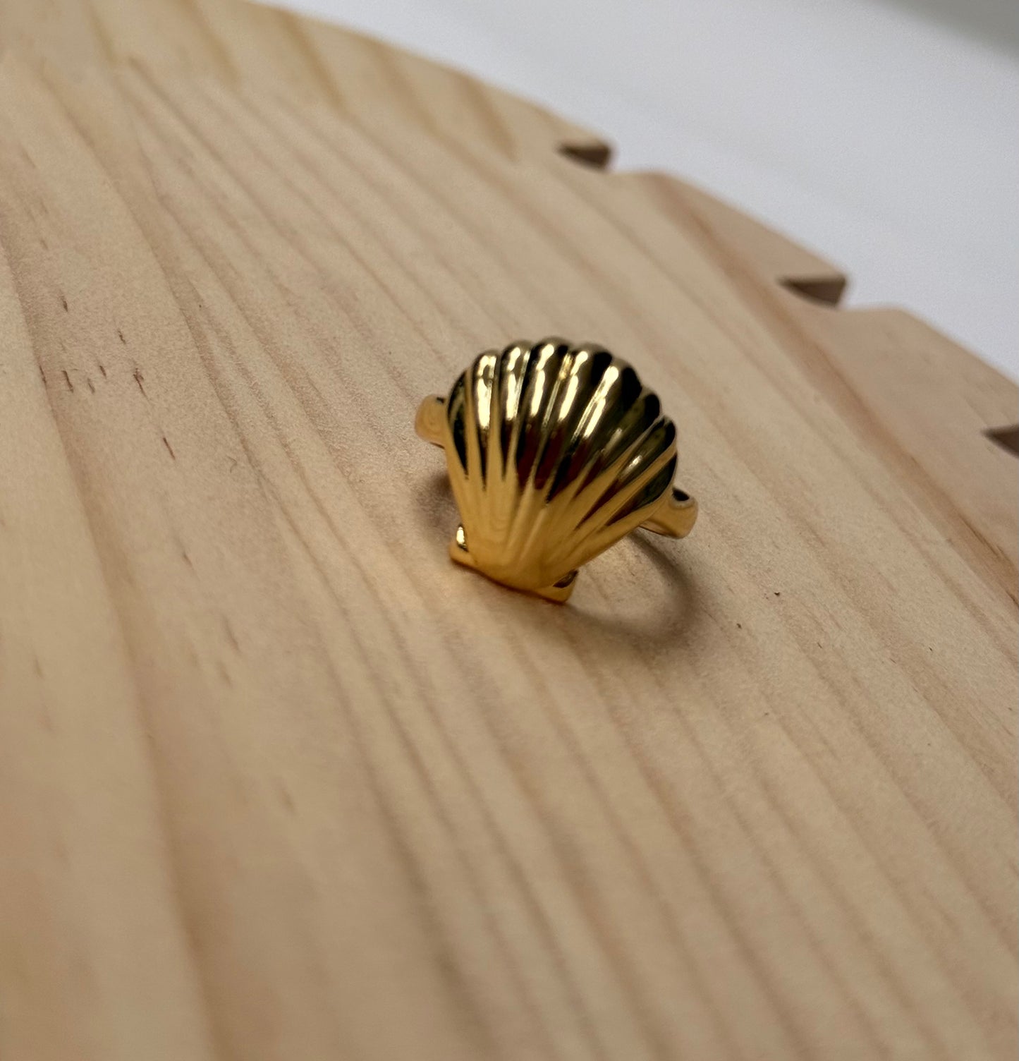 Isla Shell Ring